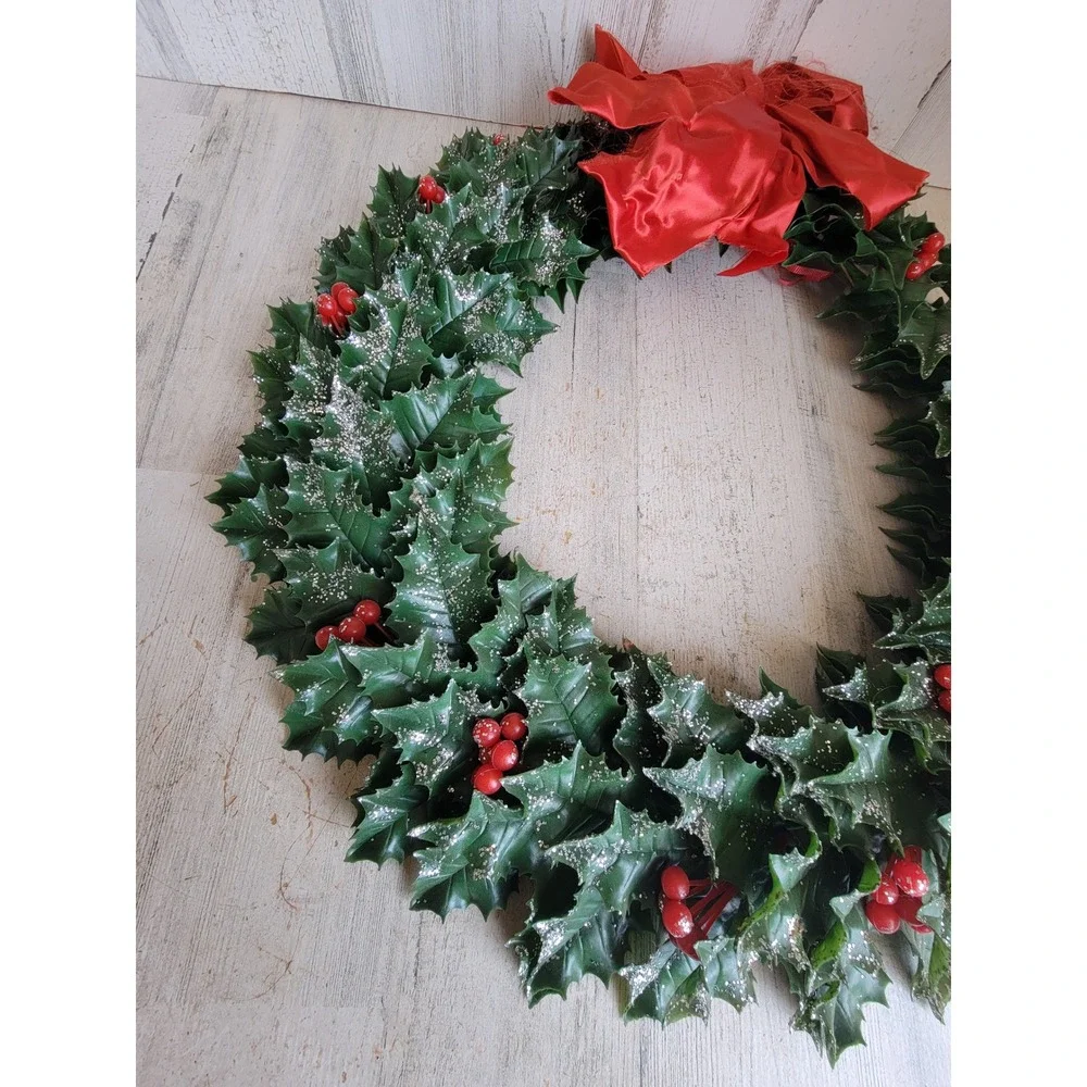 Vintage plastic faux wreath glitter Holly red bow Xmas hanging home decor unique